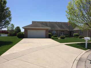 1236 Heritage Dr, Morris, IL 60450