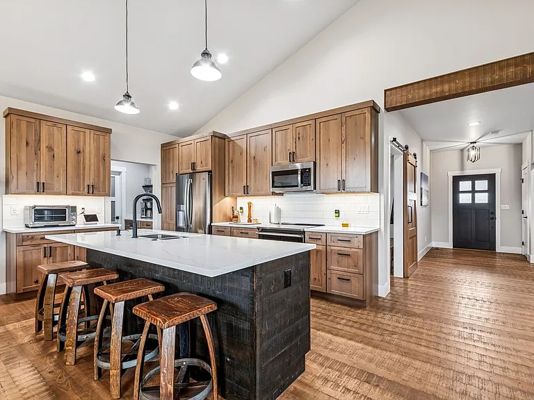 501 Wheatland Ln — Photo 19