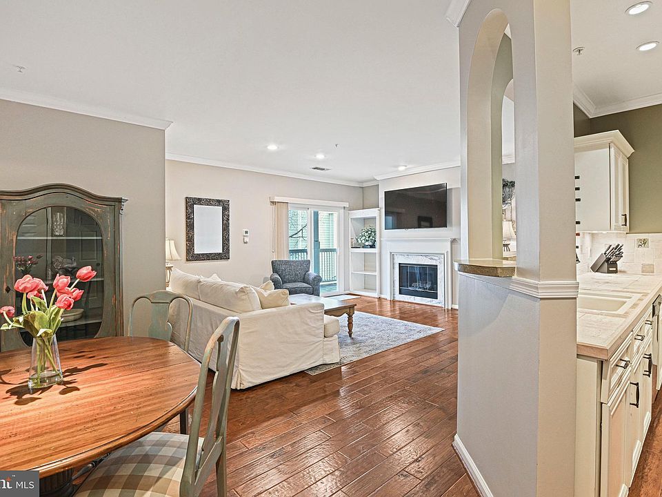 1st image of 1701 Lake Shore Crest Dr APT 24