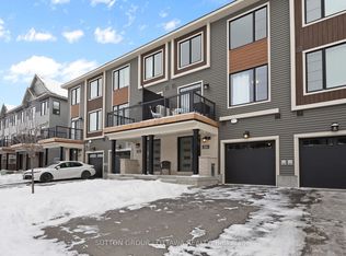 806 Glissade Grv, Ottawa, ON K4A 5R4