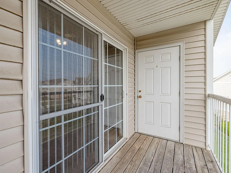 Park Ridge Apartments — Photo 27