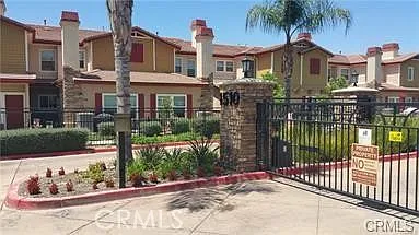 3 bed, 2.5 bath, 1600 sqft, $3,500 — Photo 1