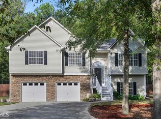 321 Four Oaks Dr, Powder Springs, GA 30127