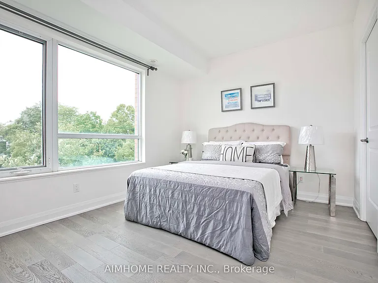 26 Churchill Ave #Townhouse 120 — Photo 21