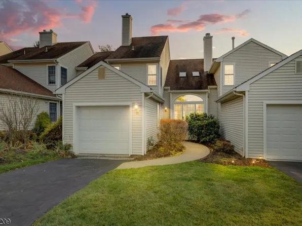 10 Kerri Ln, Lincoln Park Boro, NJ 07035