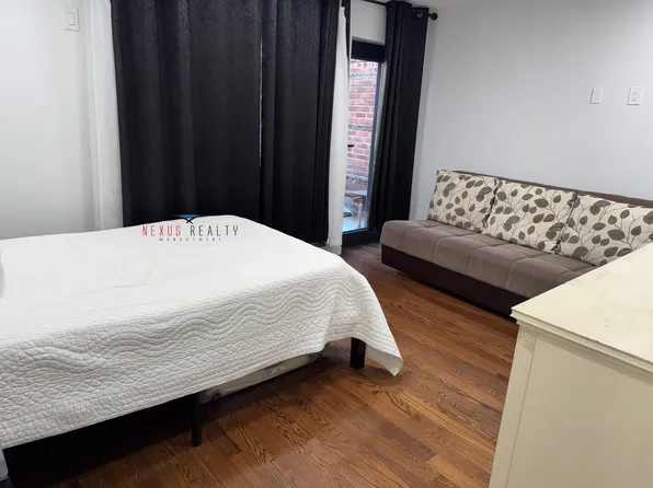 22-10 47th Street image 8 of 10