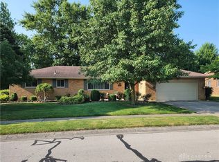 219 Villa Dr, Brookville, OH 45309