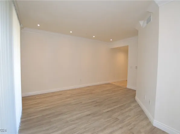 270 E Flamingo Rd Unit 109, Las Vegas, NV 89169