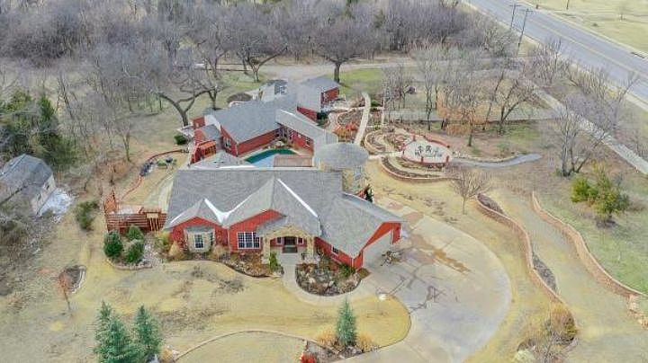 1st image of 3506 Hillview Dr