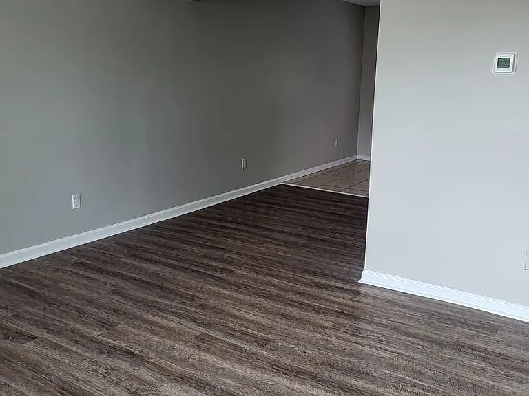 192 S Killarney Ln — Photo 2