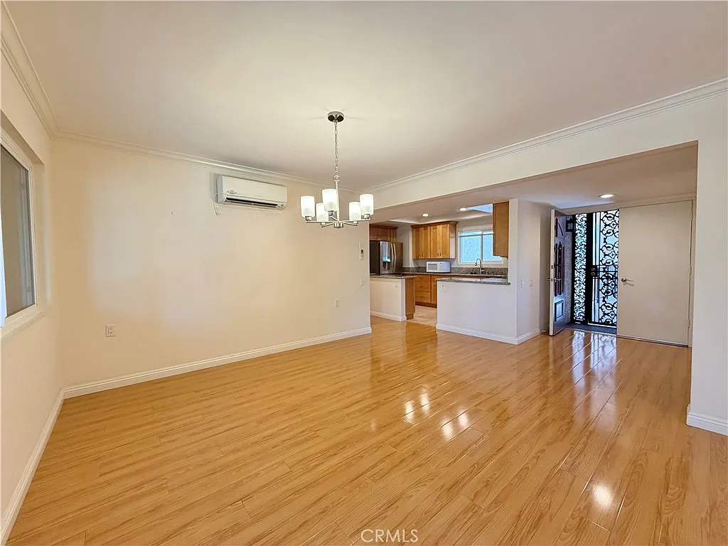 2 bed, 1326 sqft, $3,500 — Photo 3
