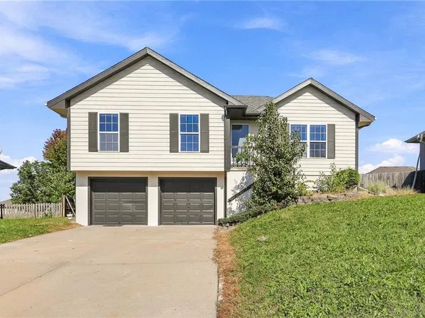 2222 Chanticleer St, Excelsior Springs, MO 64024