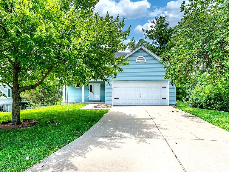 822 Estes Park Dr — Photo 5