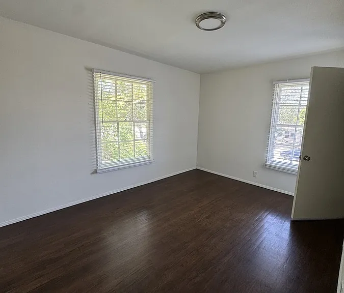 5959 Cahuenga Blvd #D — Photo 5