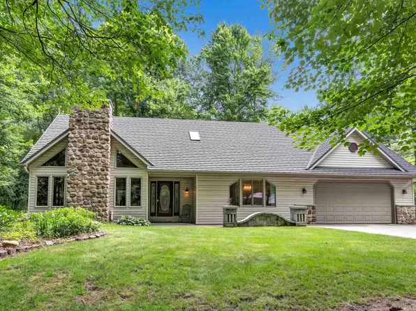 E2073 Shady Dr, Scandinavia, WI 54977