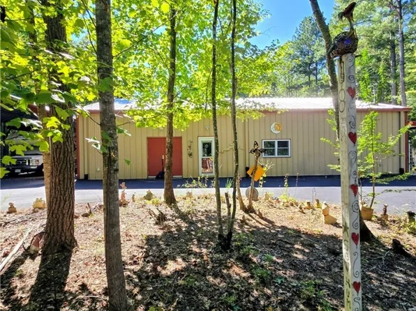 5104 Double Bridges Rd, Meherrin, VA 23954