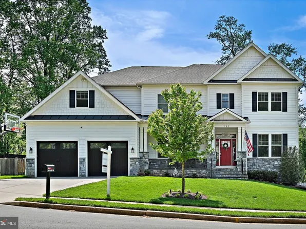 362 Park St NE, Vienna, VA 22180