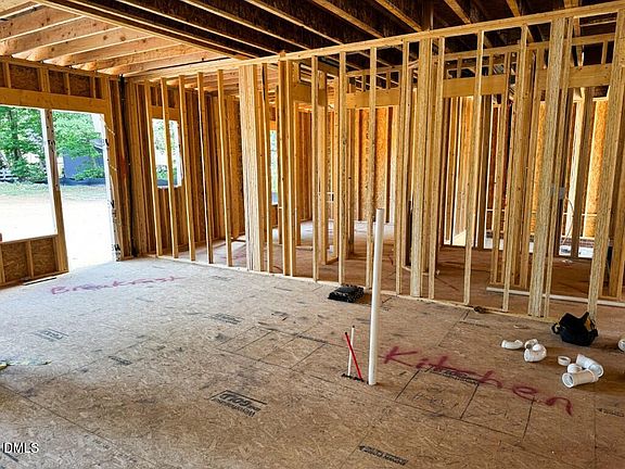 3rd image of 221 Dublin Rd