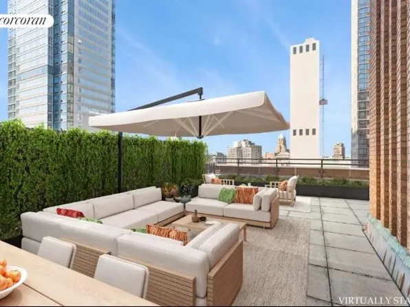 365 Bridge Street image 2 of 26