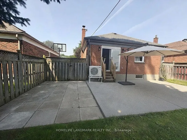 225 Highland Ave — Photo 13
