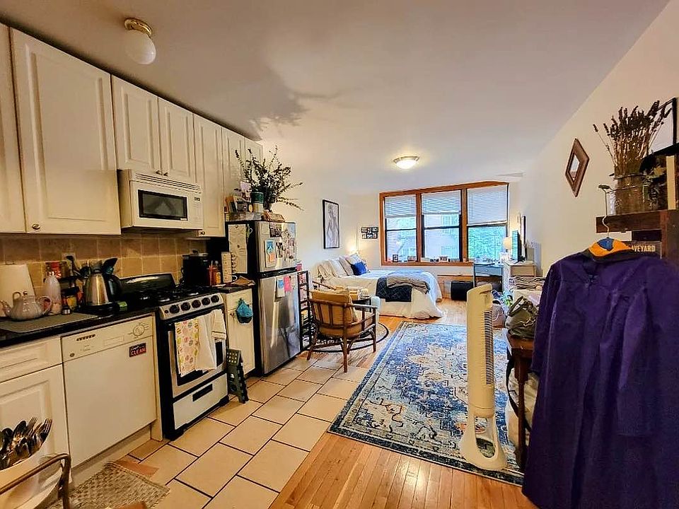 1st image of 205 W 13th St #5Q