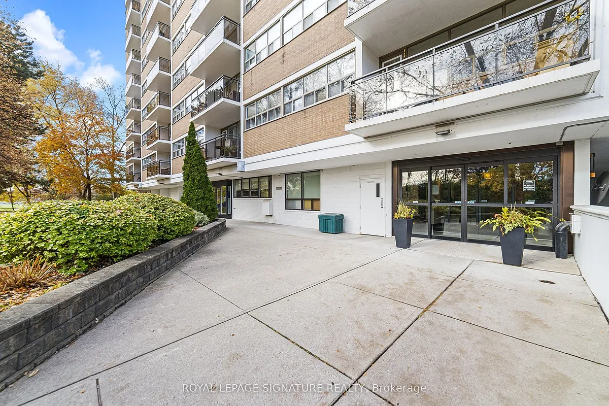 Building Photo - 212 Kerr St #503