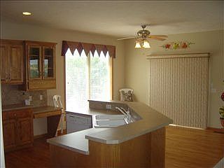 3rd image of 2060 Creekside Dr