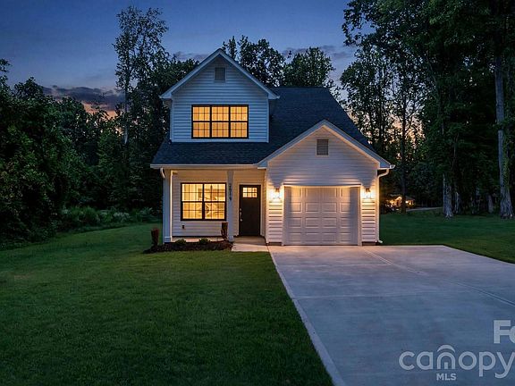 2nd image of 2519 Boulder Ln