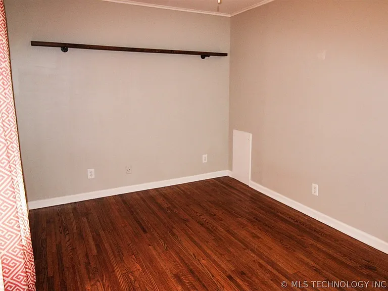 5510 S Owasso Ave — Photo 9