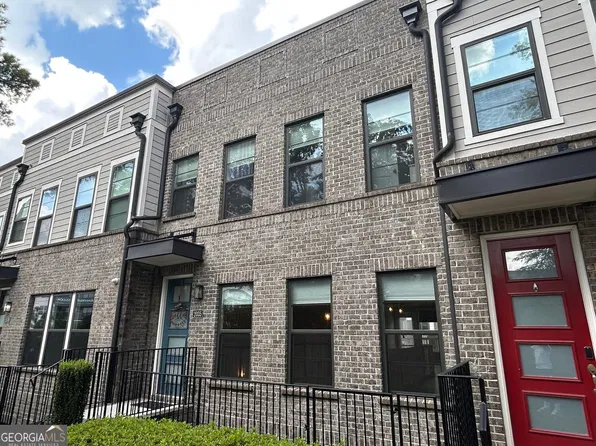 2035 Holtz Ln NW, Atlanta, GA 30318