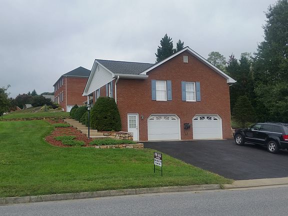 2nd image of 5007 Labradore Dr