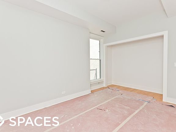 3rd image of 1857 W Dickens Ave #3FRNT