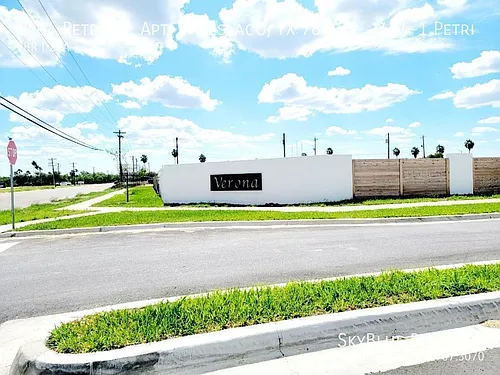 1404 Petri Dr #1 Photo 1