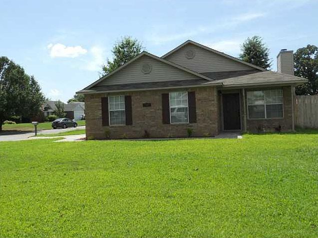 1st image of 720 S 38th St