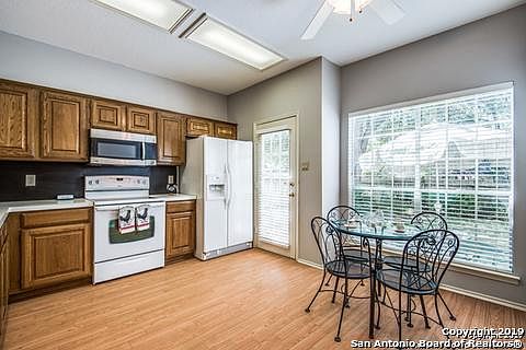 5th image of 2103 Chittim Trail Dr