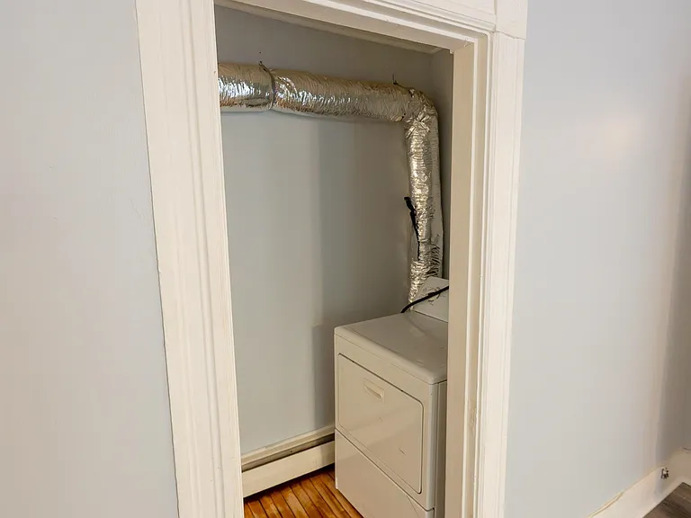 125 Tarrytown Rd #123 — Photo 21