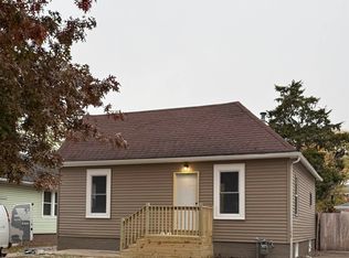 2009 S Pasfield St, Springfield, IL 62704