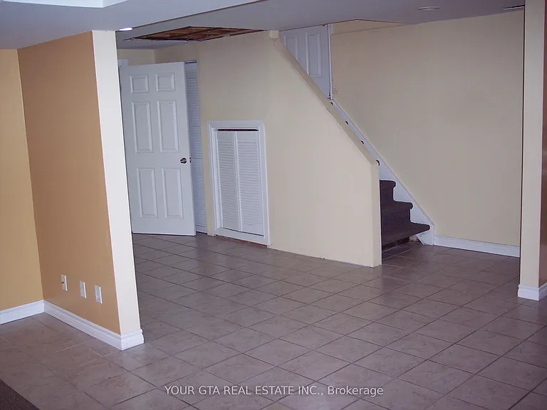 147 Bonham Blvd #LOWER — Photo 6