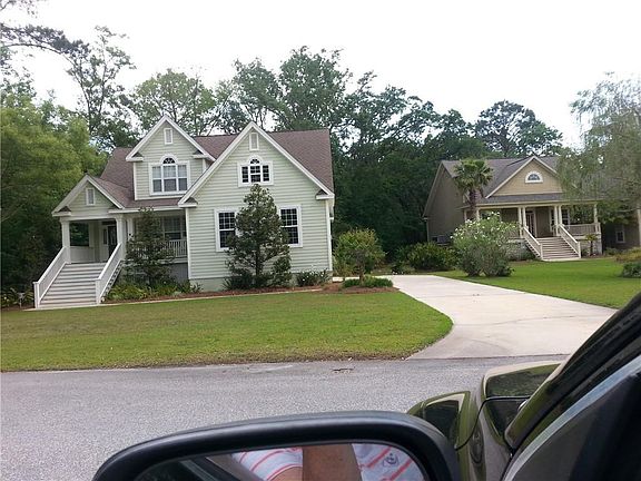 2nd image of 119 Picket Landing Dr