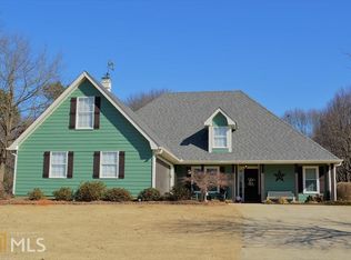 379 Arrowhatchee Dr, Winder, GA 30680