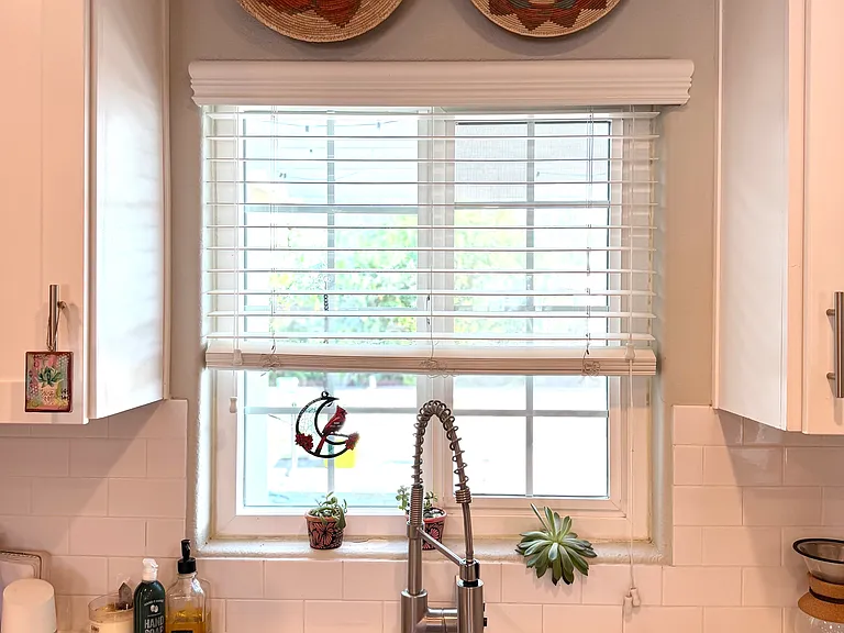 2235 E Monterey Way — Photo 9