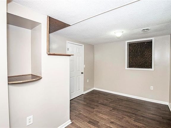 4th image of 1008 S Ann St