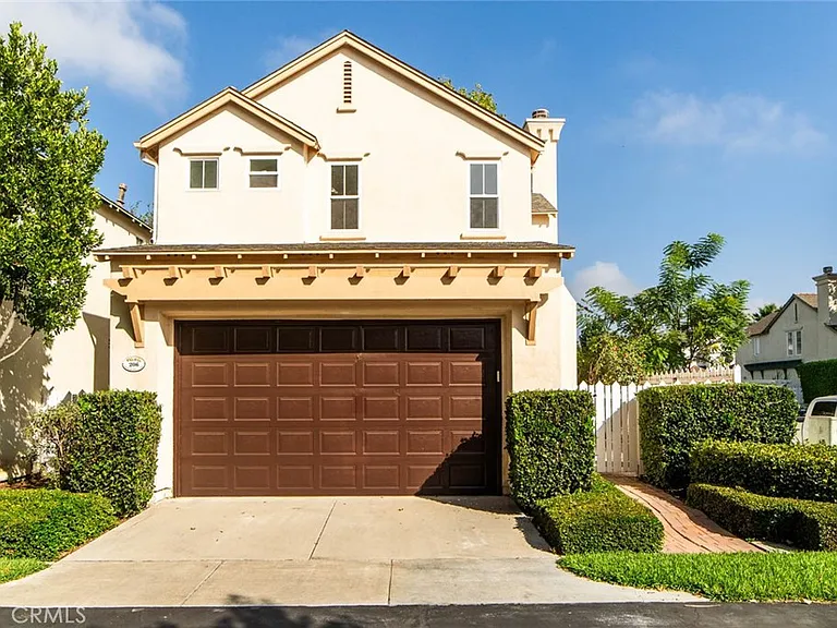 206 Garden Gate Ln — Photo 1