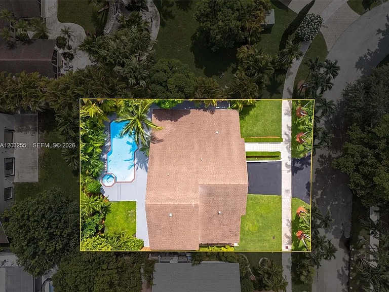 14251 SW 107th Ter — Photo 35