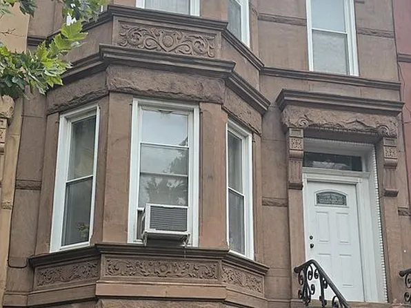 469 47th St #2FAMILY, Brooklyn, NY 11220