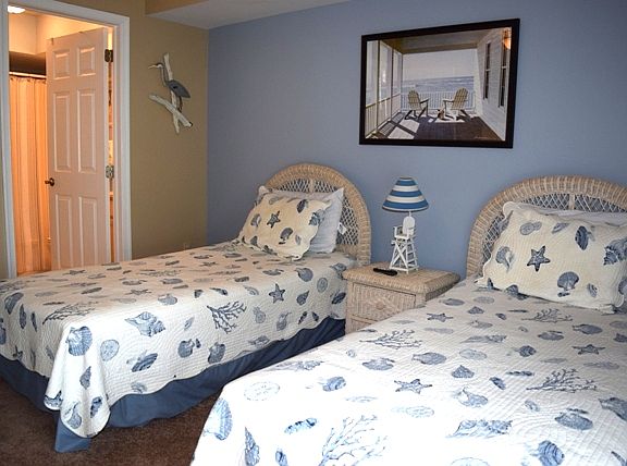 4th image of 7305 Pleasure Ave #N