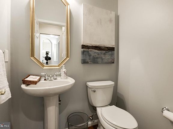5th image of 20904 Royal Villa Ter