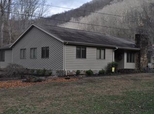 2427 Cowpen Rd, Pikeville, KY 41501