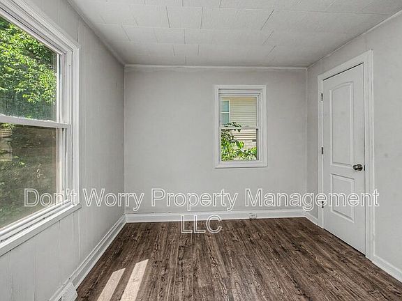4th image of 4106 Lexwin Ave