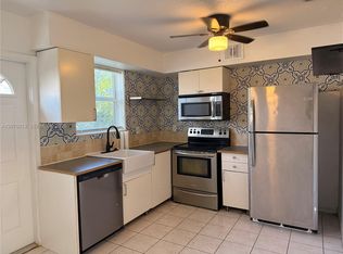 1104 N 17th Ct APT 104, Hollywood, FL 33020